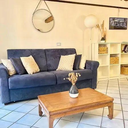 דירה Charmants 2 Pieces, Vielle Ville, Clim מנטון