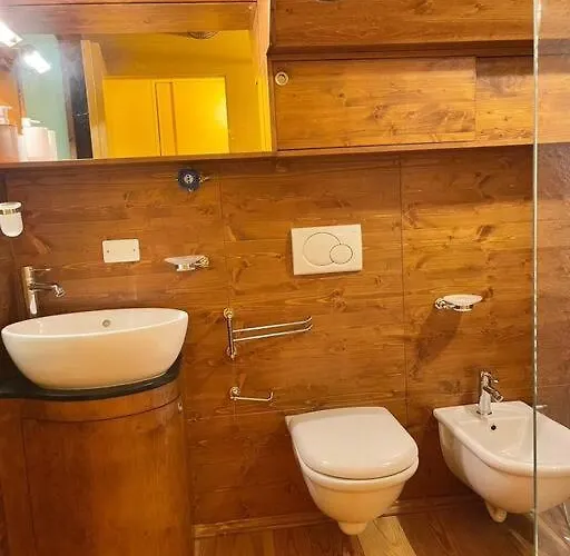 Charmants 2 Pieces, Vielle Ville, Clim Апартаменты Ментона