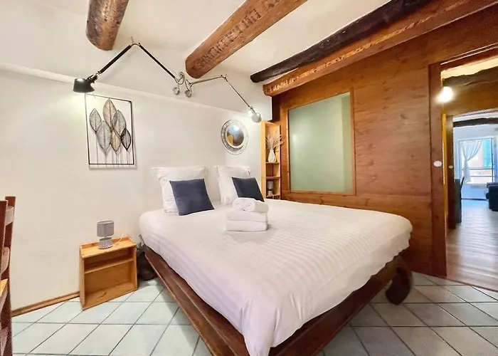 Charmants 2 Pieces, Vielle Ville, Clim * Ментона